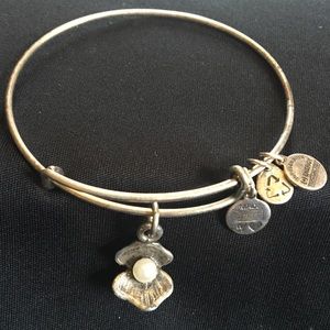 Alex and Ani Scallop Shell bracelet - hard to find